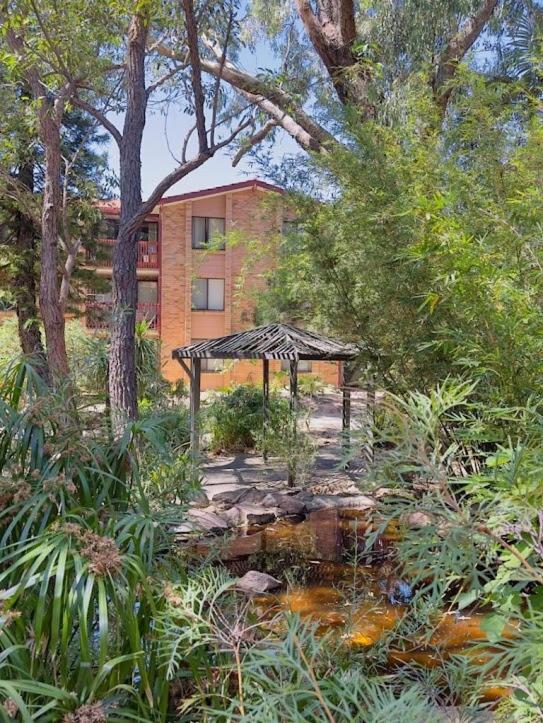 The Lake House Perth Exteriör bild